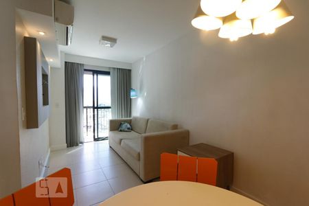 Sala de apartamento para alugar com 1 quarto, 37m² em Jacarepaguá, Rio de Janeiro