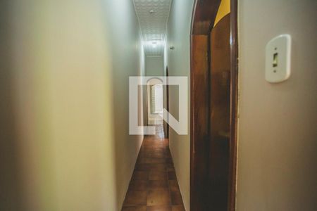 Casa à venda com 260m², 6 quartos e 1 vaga Casa à venda com 260m², 6 quartos e 1 vagaCorredor - Quartos