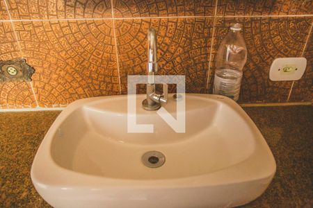 Casa à venda com 260m², 6 quartos e 1 vaga Casa à venda com 260m², 6 quartos e 1 vagaBanheiro de Serviço