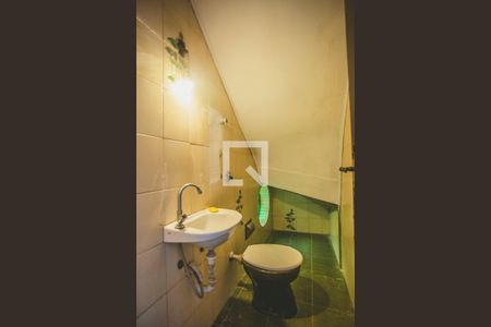 Casa à venda com 260m², 6 quartos e 1 vaga Casa à venda com 260m², 6 quartos e 1 vagaLavabo