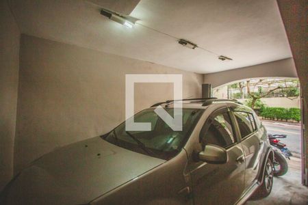 Casa à venda com 260m², 6 quartos e 1 vaga Casa à venda com 260m², 6 quartos e 1 vagaGaragem