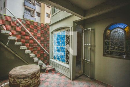 Casa à venda com 260m², 6 quartos e 1 vaga Casa à venda com 260m², 6 quartos e 1 vagaQuintal