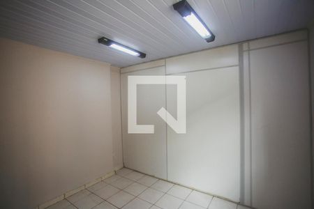 Casa à venda com 260m², 6 quartos e 1 vaga Casa à venda com 260m², 6 quartos e 1 vagaVaranda