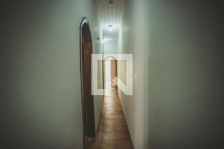 Casa à venda com 260m², 6 quartos e 1 vaga Casa à venda com 260m², 6 quartos e 1 vagaCorredor - Quartos