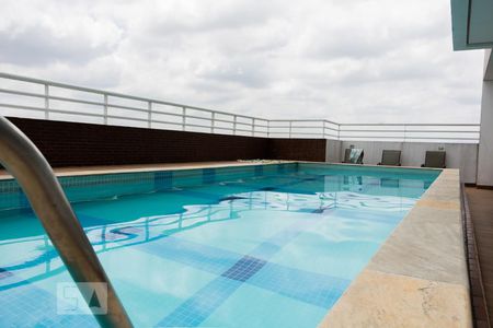 Apartamento para alugar com 38m², 1 quarto e 1 vagaÁrea comum - Piscina