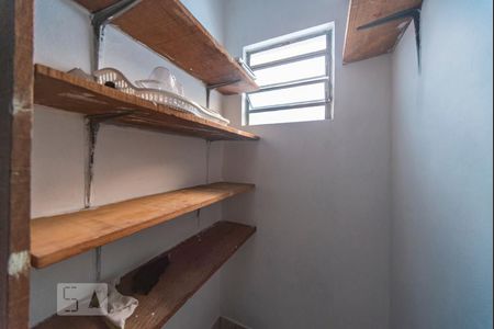 Casa à venda com 66m², 2 quartos e sem vaga Casa à venda com 66m², 2 quartos e sem vagaDespensa