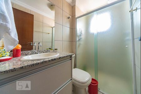 Banheiro  de apartamento para alugar com 3 quartos, 110m² em Vila Valparaíso, Santo André