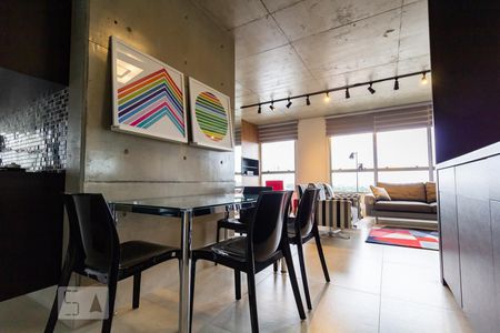 Apartamento à venda com 74m², 1 quarto e 1 vagaSala