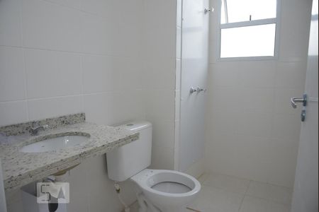 Banheiro Social de apartamento à venda com 2 quartos, 60m² em Curicica, Rio de Janeiro