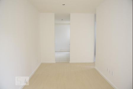 Sala de apartamento à venda com 2 quartos, 60m² em Curicica, Rio de Janeiro