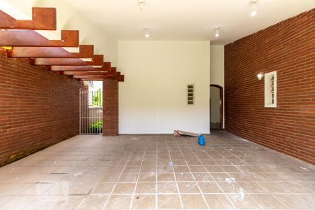 Casa de condomínio para alugar com 380m², 4 quartos e 4 vagas Casa de condomínio para alugar com 380m², 4 quartos e 4 vagasGaragem