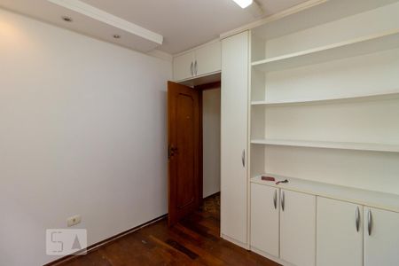 Casa de condomínio para alugar com 380m², 4 quartos e 4 vagas Casa de condomínio para alugar com 380m², 4 quartos e 4 vagasEscritório