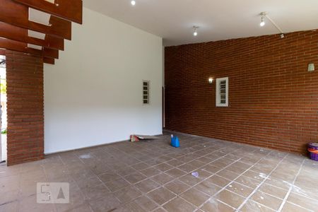 Casa de condomínio para alugar com 380m², 4 quartos e 4 vagas Casa de condomínio para alugar com 380m², 4 quartos e 4 vagasGaragem