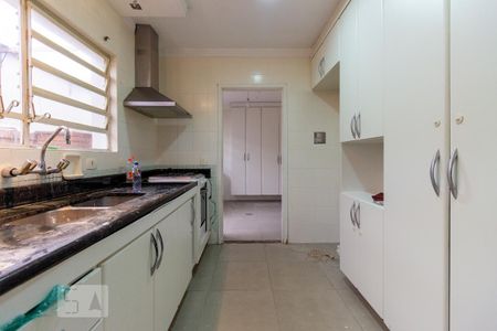 Casa de condomínio para alugar com 380m², 4 quartos e 4 vagas Casa de condomínio para alugar com 380m², 4 quartos e 4 vagasCozinha