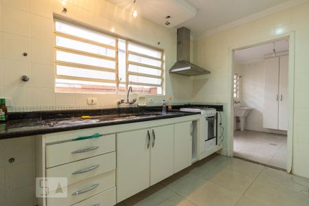 Casa de condomínio para alugar com 380m², 4 quartos e 4 vagas Casa de condomínio para alugar com 380m², 4 quartos e 4 vagasCozinha