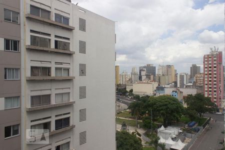 Vista sala de apartamento para alugar com 2 quartos, 50m² em Santa Efigênia, São Paulo