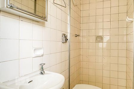 Apartamento à venda com 143m², 3 quartos e 1 vaga Apartamento à venda com 143m², 3 quartos e 1 vagaBanheiro de Serviço