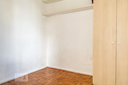 Apartamento à venda com 143m², 3 quartos e 1 vaga Apartamento à venda com 143m², 3 quartos e 1 vagaQuarto de Serviço