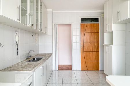 Apartamento à venda com 143m², 3 quartos e 1 vaga Apartamento à venda com 143m², 3 quartos e 1 vagaCozinha