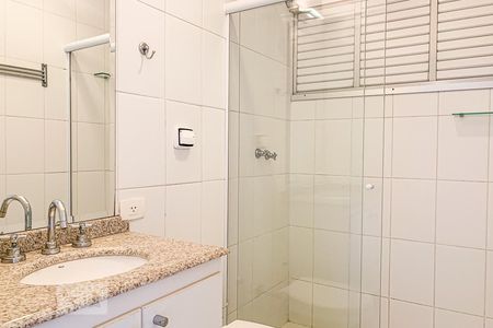 Apartamento à venda com 143m², 3 quartos e 1 vaga Apartamento à venda com 143m², 3 quartos e 1 vagaBanheiro