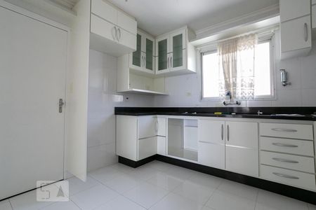 Apartamento para alugar com 96m², 3 quartos e 2 vagas Apartamento para alugar com 96m², 3 quartos e 2 vagasCozinha