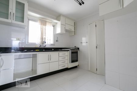 Apartamento para alugar com 96m², 3 quartos e 2 vagas Apartamento para alugar com 96m², 3 quartos e 2 vagasCozinha