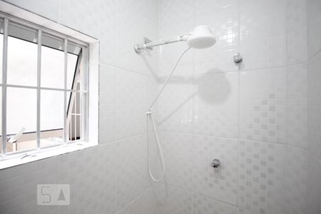 Casa à venda com 180m², 2 quartos e 1 vaga