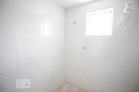 Casa à venda com 180m², 2 quartos e 1 vaga Casa à venda com 180m², 2 quartos e 1 vagaBanheiro