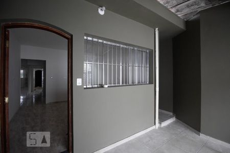 Casa à venda com 180m², 2 quartos e 1 vaga Casa à venda com 180m², 2 quartos e 1 vagaEntrada