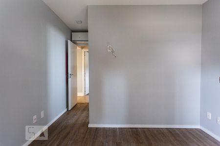 Apartamento à venda com 83m², 2 quartos e 3 vagas Apartamento à venda com 83m², 2 quartos e 3 vagasQuarto