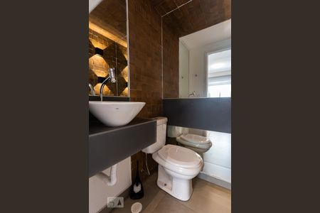 Apartamento à venda com 83m², 2 quartos e 3 vagas Apartamento à venda com 83m², 2 quartos e 3 vagasLavabo