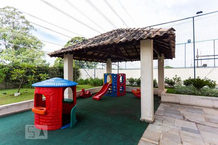 Apartamento à venda com 83m², 2 quartos e 3 vagas Apartamento à venda com 83m², 2 quartos e 3 vagasÁrea Comum - Playground