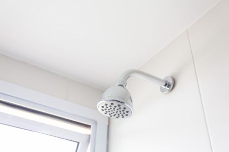 Apartamento à venda com 83m², 2 quartos e 3 vagas Apartamento à venda com 83m², 2 quartos e 3 vagasChuveiro