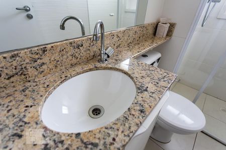 Apartamento à venda com 83m², 2 quartos e 3 vagas Apartamento à venda com 83m², 2 quartos e 3 vagasPia