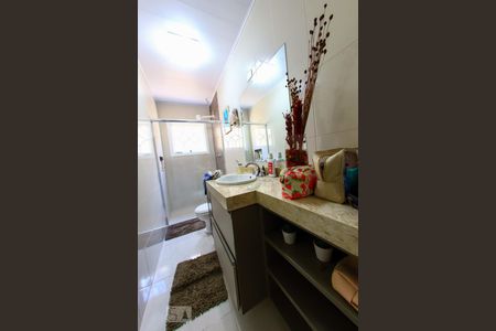 Casa de condomínio à venda com 247m², 4 quartos e 5 vagas Banheiro