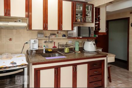 Apartamento à venda com 129m², 3 quartos e 2 vagasCozinha