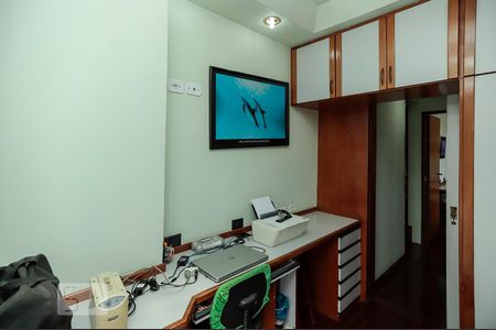 Apartamento à venda com 129m², 3 quartos e 2 vagasQuarto 2