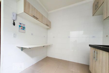 Casa de condomínio à venda com 65m², 2 quartos e 1 vaga Casa de condomínio à venda com 65m², 2 quartos e 1 vagaCozinha