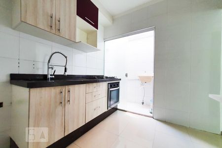 Casa de condomínio à venda com 65m², 2 quartos e 1 vaga Casa de condomínio à venda com 65m², 2 quartos e 1 vagaCozinha