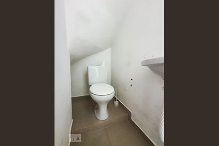 Casa de condomínio à venda com 65m², 2 quartos e 1 vaga Casa de condomínio à venda com 65m², 2 quartos e 1 vagaLavabo