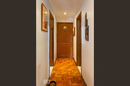 Apartamento à venda com 60m², 2 quartos e 1 vaga Apartamento à venda com 60m², 2 quartos e 1 vagaCorredor