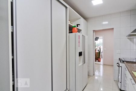 Cozinha de apartamento para alugar com 3 quartos, 180m² em Bela Aliança, São Paulo