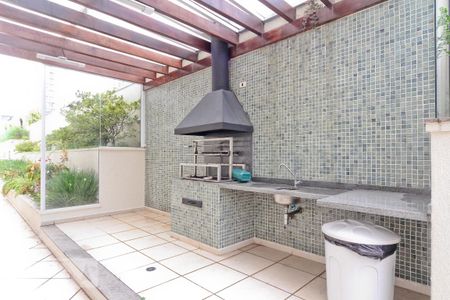 Apartamento à venda com 180m², 3 quartos e 4 vagas Apartamento à venda com 180m², 3 quartos e 4 vagasÁrea comum - Churrasqueira