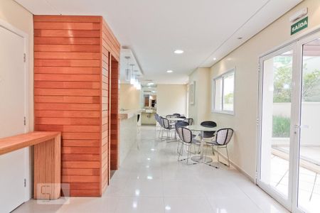 Apartamento à venda com 180m², 3 quartos e 4 vagas Apartamento à venda com 180m², 3 quartos e 4 vagasÁrea comum - Salão de festas