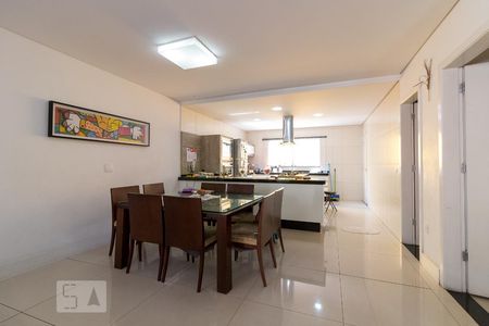 Sala 1 de casa à venda com 5 quartos, 500m² em Jardim Gumercindo, Guarulhos