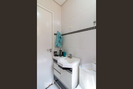 Casa à venda com 500m², 5 quartos e 8 vagasBanheiro quarto 2 suíte