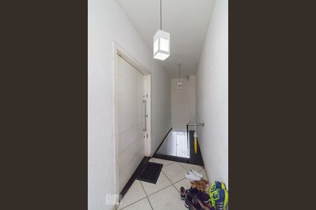 Casa à venda com 500m², 5 quartos e 8 vagasEntrada da casa