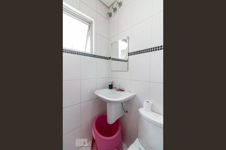 Casa à venda com 500m², 5 quartos e 8 vagasBanheiro quarto 3 suíte