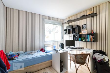 Casa à venda com 500m², 5 quartos e 8 vagasQuarto 2 suíte