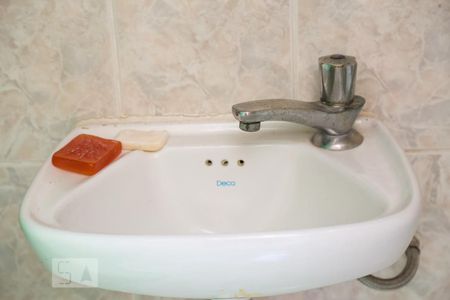 Casa à venda com 280m², 3 quartos e 2 vagasBanheiro de Serviço